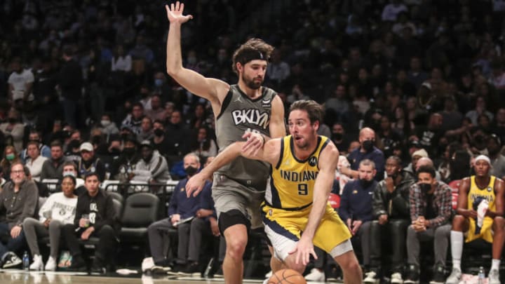 découvrez le match captivant entre les brooklyn nets et les indiana pacers, où les étoiles du basketball s'affrontent sur le terrain. suivez l'action intense, les stratégies de jeu, et les performances des joueurs dans ce duel palpitant de la saison nba.
