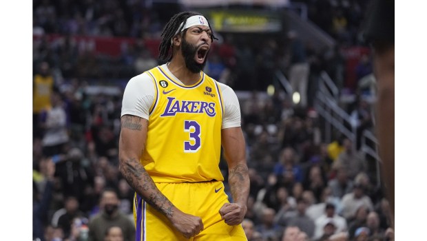 découvrez les points clés de l'analyse du match entre les lakers et les hornets, avec un aperçu des performances des joueurs, des statistiques essentielles et des moments marquants qui ont façonné le résultat de cette rencontre passionnante.